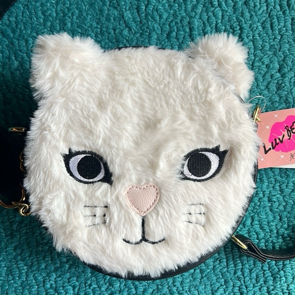 Brand new Betsey Johnson white feline cat face crossbody